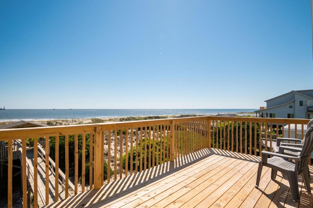 Katie Lou'S Place By Oak Island Accommodations Caswell Beach Exterior foto