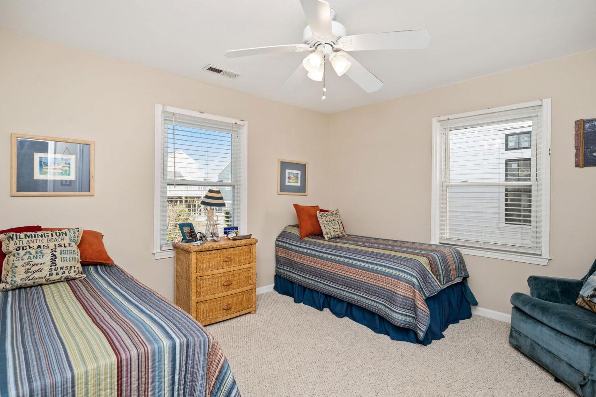 Katie Lou'S Place By Oak Island Accommodations Caswell Beach Exterior foto